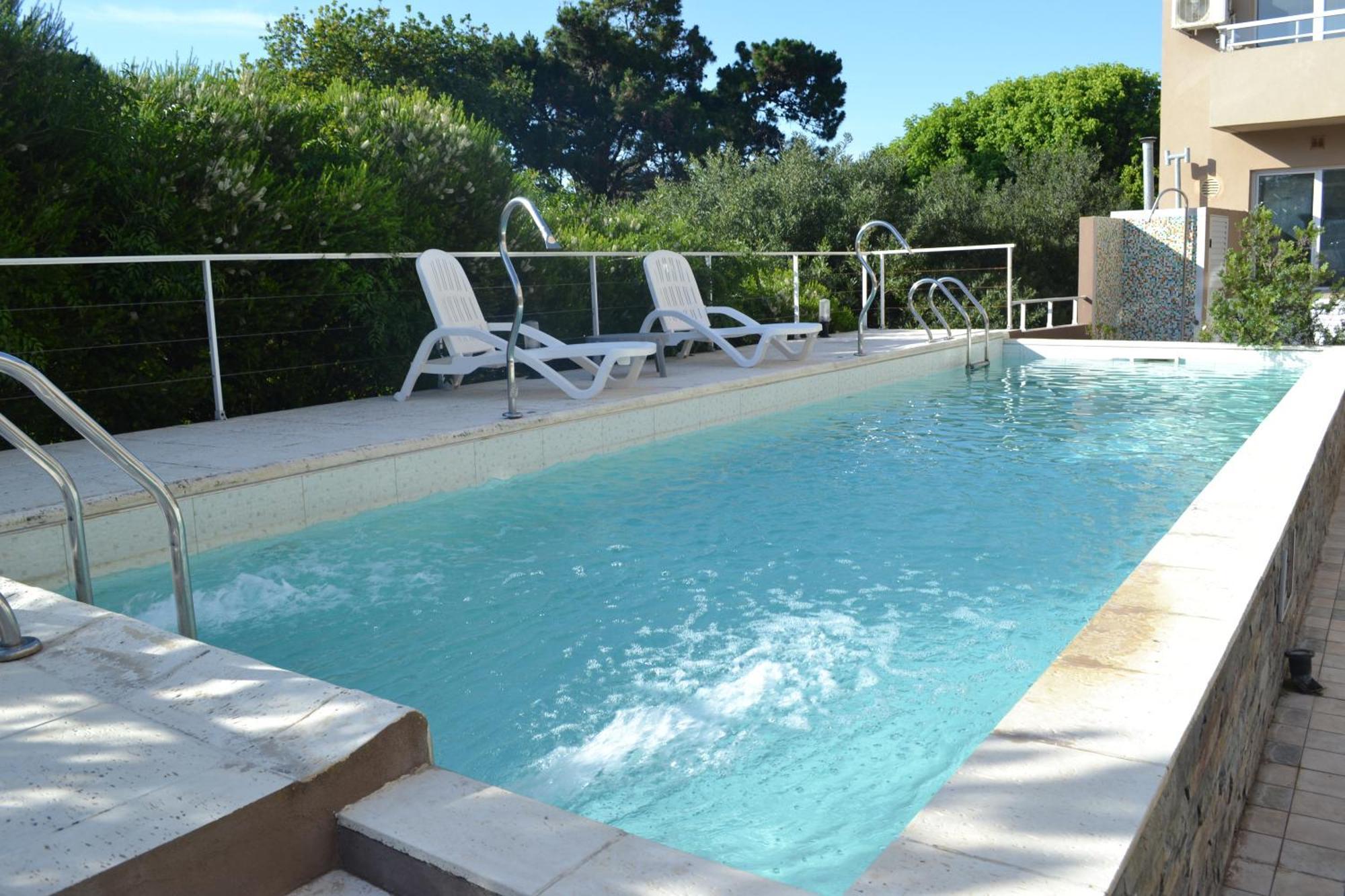 Brezos Hotel & Spa 瓦勒里亚德玛 外观 照片