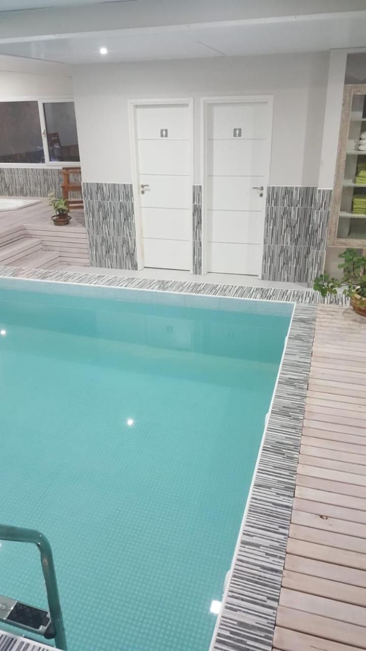 Brezos Hotel & Spa 瓦勒里亚德玛 外观 照片