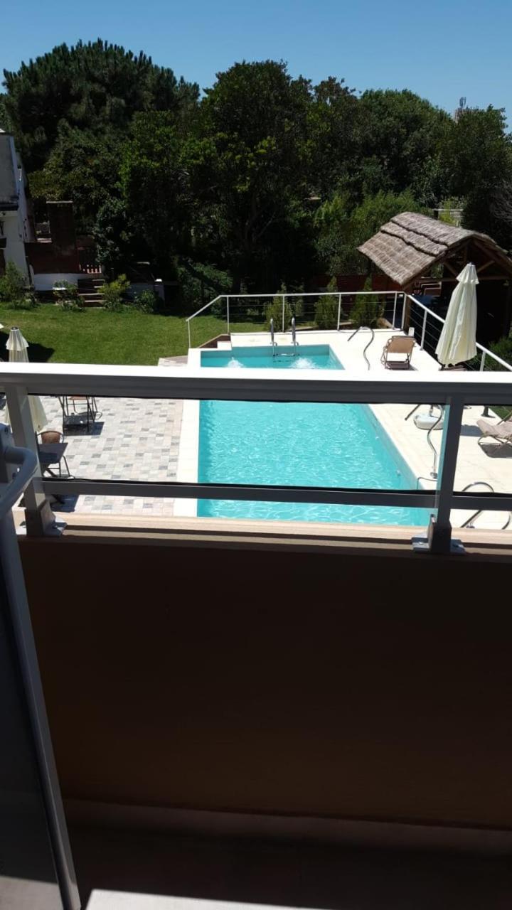 Brezos Hotel & Spa 瓦勒里亚德玛 外观 照片